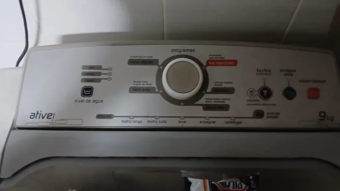 Máquina de Lavar Brastemp Ative 9kg (para conserto ou retirada de peças)