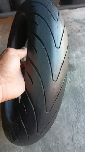 Pneu dianteiro p/ mt07, mt09,cb500x, srad 750,hornet, r1, r6 etc..