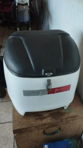 Baú 80 lts