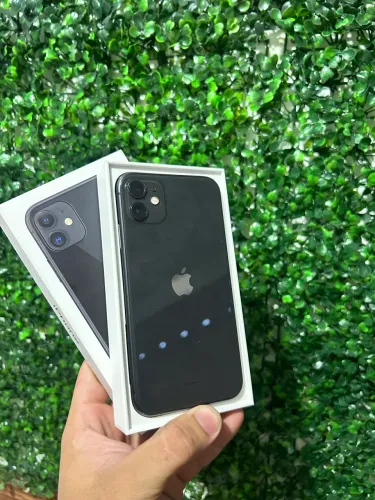 iPhone 11 com caixa tudo ok