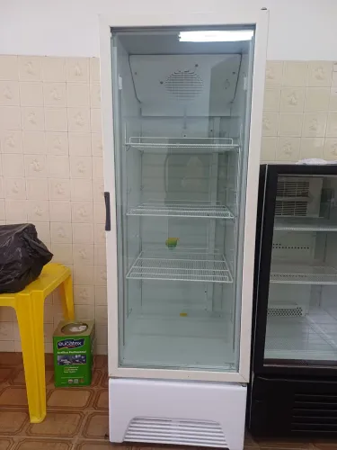 Vende Expositor de bebidas Metalfrio