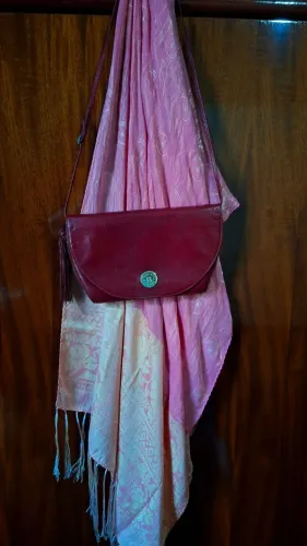BOLSA FENDI AUTÊNTICA - COURO VERMELHO
