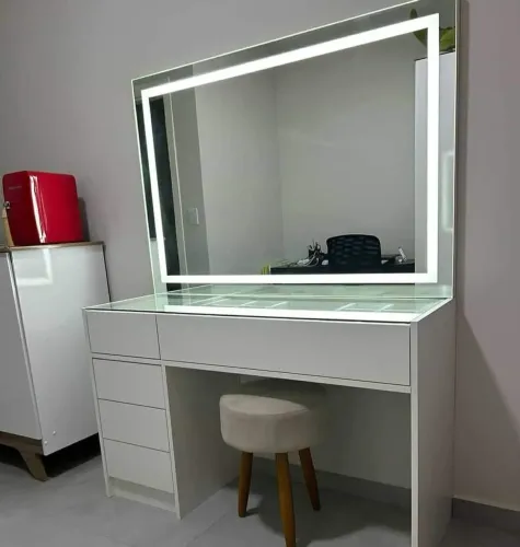 Penteadeira Com Espelho De Led L 1.20 M