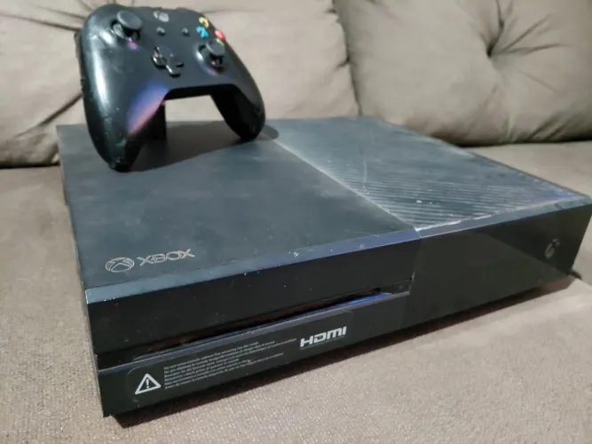 Xbox One Fat 1TB + 1 Controle - Funcionando Perfeitamente