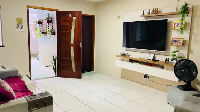 Excelente Casa duplex a venda no bairro Sapiranga