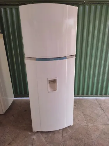 Geladeira Consul gelo seco 450 l funcionando perfeitamente entrego