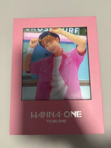 Álbum Wanna One TO BE ONE e NOTHING WITHOUT YOU