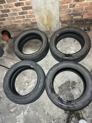 PNEUS PIRELLI 255/55 ARO18