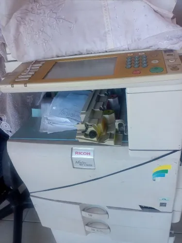 Lote de copiadora Ricoh (leia o anúncio)