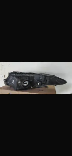 VENDO FAROL PRISMA (lado do carona )