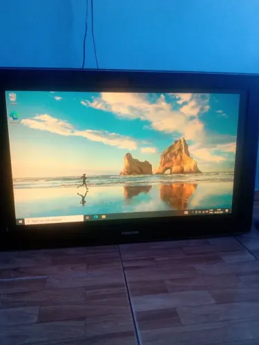 Monitor 42" Samsung 4 hdmis