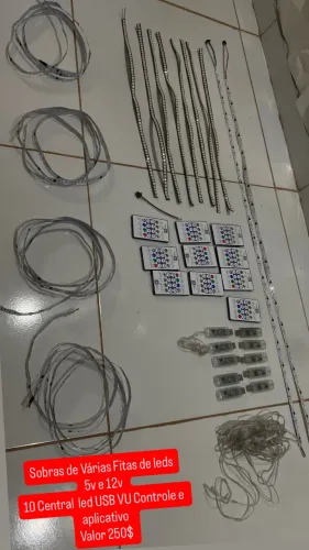 FITA DE LEDS E ACESSÓRIOS USADOS