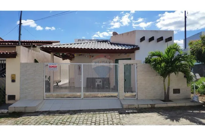 Casa dos Sonhos no Jequiezinho, Bahia!