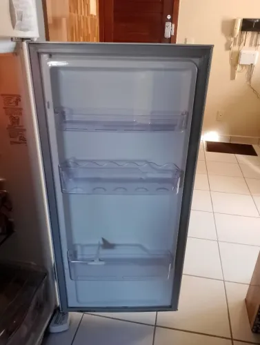 Vendo geladeira Eletrolux