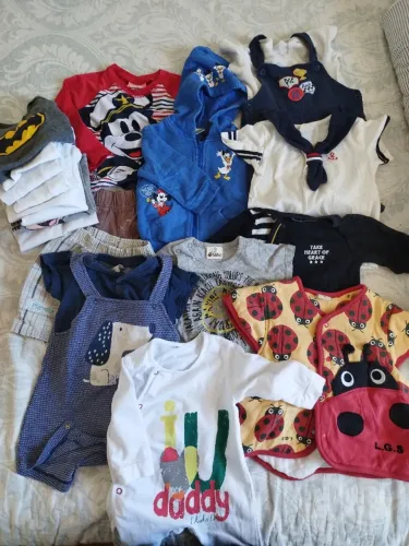 Lotinho 20 peças roupas de bebê menino nacionais e importados - 0 a 2 anos
