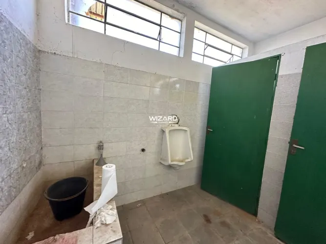 Galpão Industrial à Venda com 1391.5m² em Cachoeira Paulista - SP