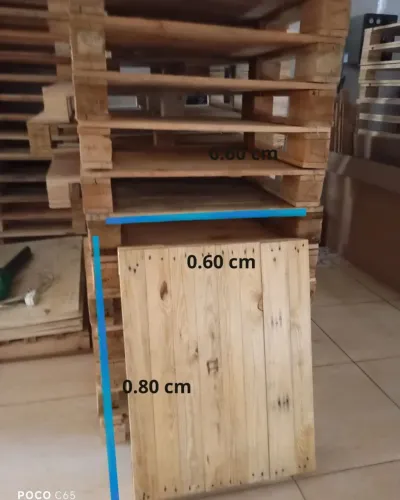 Pallets seminovos medida 0.80 por 0.60 centímetros, madeira eucalipto. Entregamos com taxa