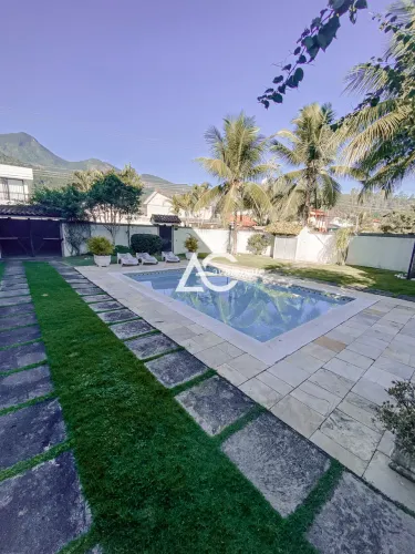 Excelente Casa duplex para locação com 4 quartos sendo 2 suites no Anil Jacarepaguá em con