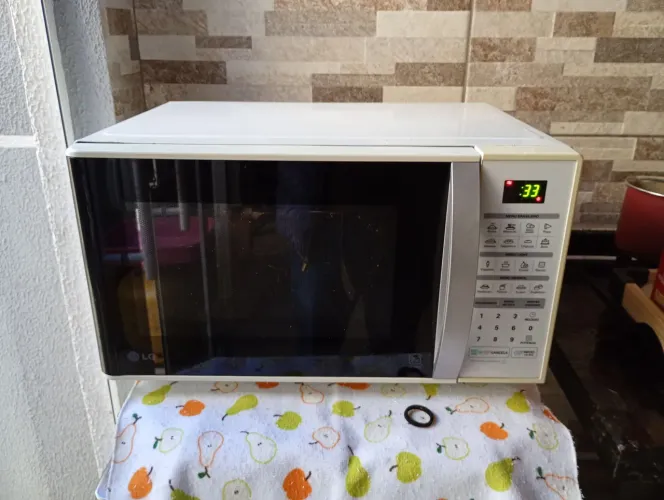 Micro-ondas LG 30 Litros - 127V - Funcionando Perfeitamente