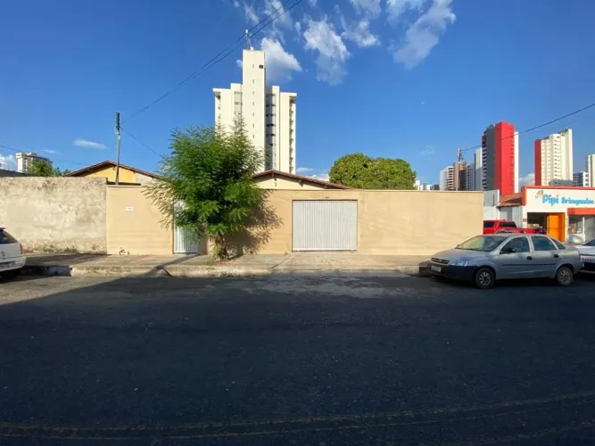 Casa Comercial para Aluguel Bairro de Fátima