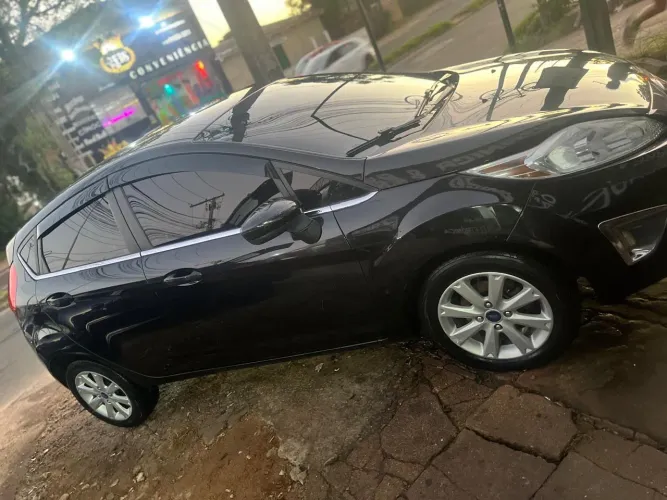 Ford Fiesta SE 1.6 16V Flex 5P 2012