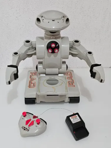 Robô R.A.D. Toymax Vintage - R.C. Robotic Action Device - Anos 90