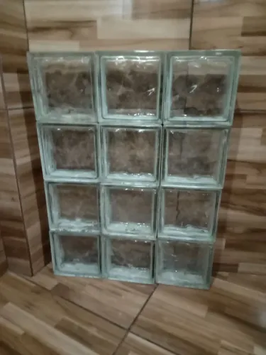 Vendo blocos de vidros