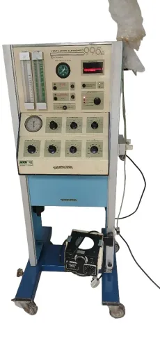 Ventilado eletrônico hospitalar  takaoka AK 95 S