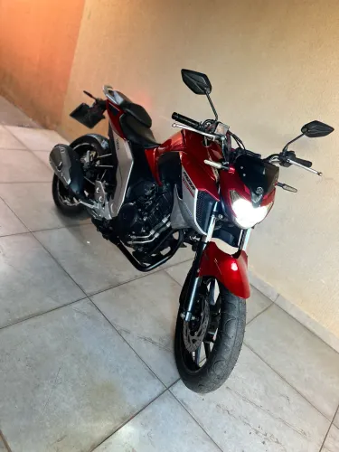 Moto bem conservada