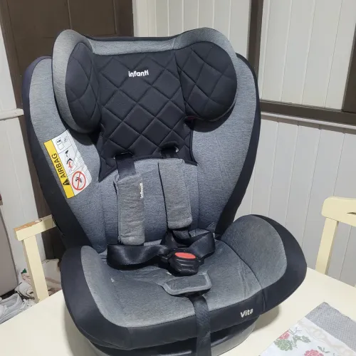 Cadeirinha auto reclinável até 36kg