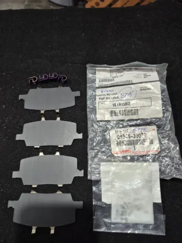 Chapa anti ruído de fixação de sapata do freio traseira Toyota Rav4 15/18 Original
