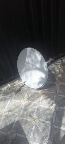 Antena banda KU com LNBF