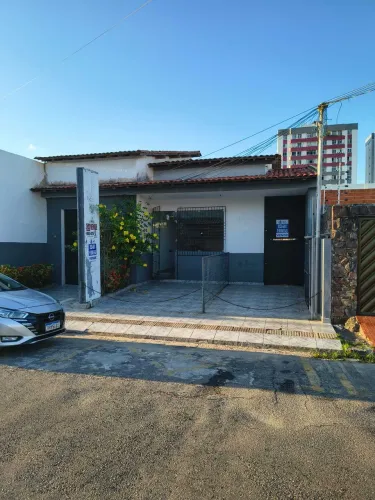 Casa comercial na 13 de Julho [13323]
