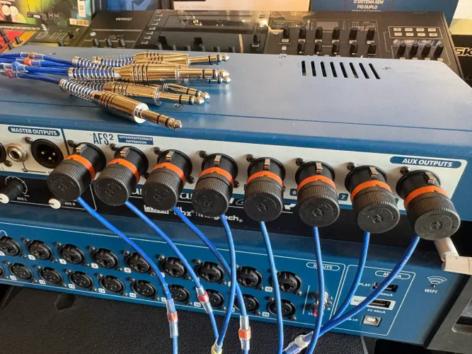 Multivia Para UI24R Axios 24 Para Powerplay 
