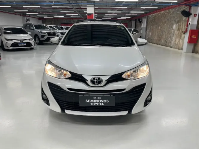 Toyota Yaris XL Sedan 1.5 Flex 16V 4P Aut. 2019