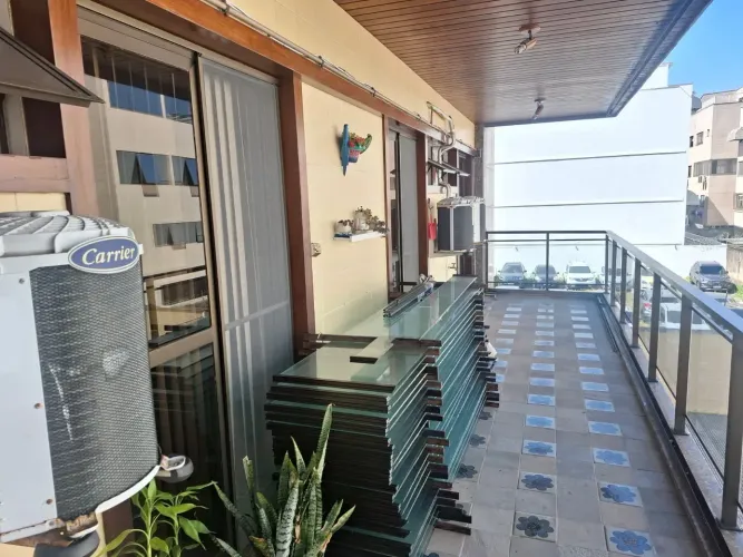 apartamento na coronel eurico