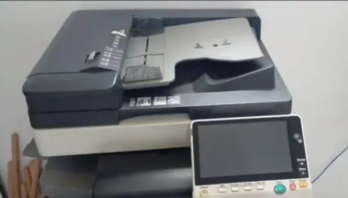 Vendo konica minolta c308 