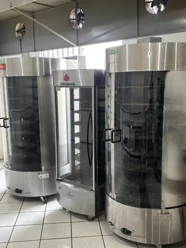 Máquinas para assar fango