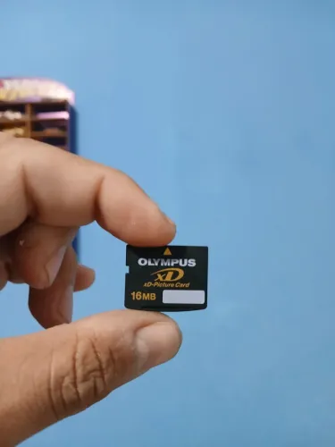 Cartão de memória Olympus XD 16 mb 