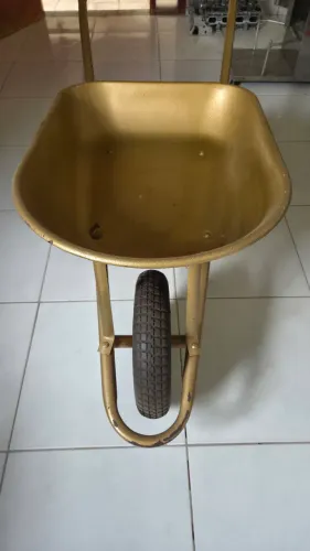 CARRINHO DE MÃO NOVOS DECORAÇÃO