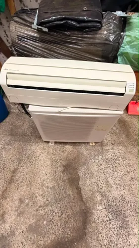 Ar-Condicionado Fujitsu Split Quente/Frio 12.000 BTUs