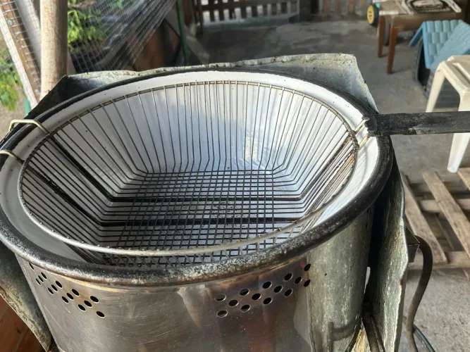 Vendo fritadeira a gás
