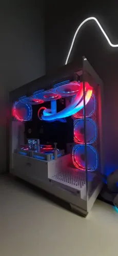 Gabinete Aquário Branco Aigo Darkflash DS900