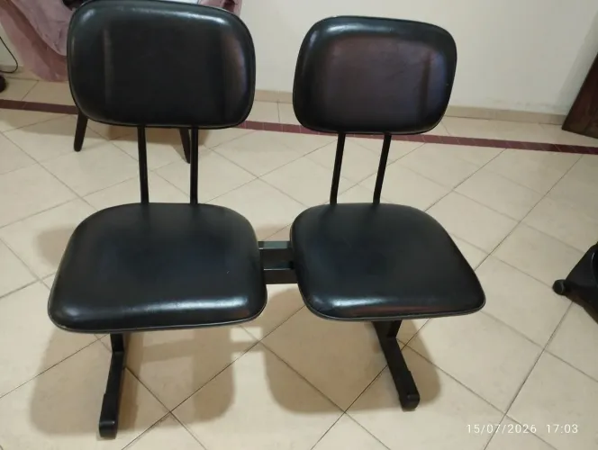 Vendo banco para recepção semi-novo