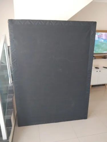 Vendo Base para cama de casal,semi-nova.350,00