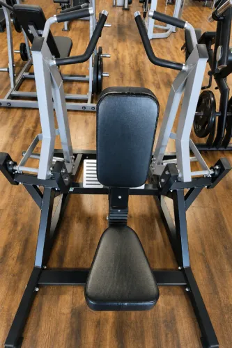 Remada Convergente Zest Plate Loaded ? Equipamento para Academia