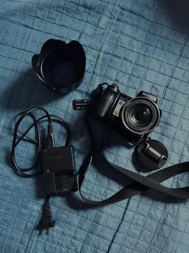 Câmera Sony Cyber-shot DSC-H9 full HD 1080 