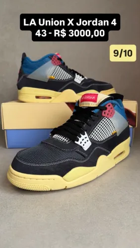 Tênis Nike Jordan 4