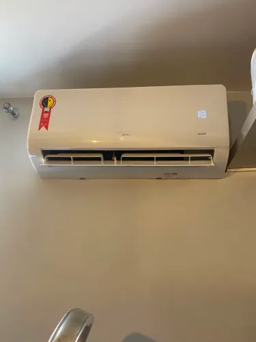 AR-CONDICIONADO SPRINGER MIDEA 9.000 BTUs INVERTER