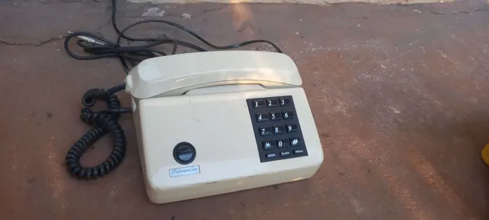Telefone antigo